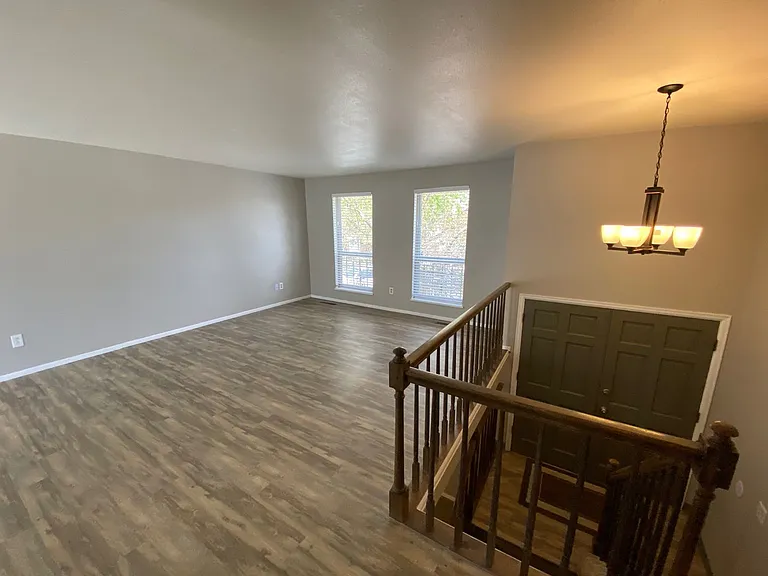 5609 Little Nell Ct — Photo 4