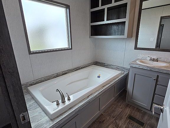 2nd image of 1221 Lake Halbert Rd #20