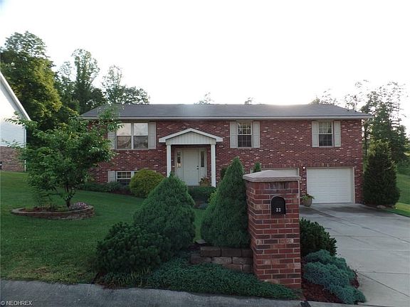 2nd image of 33 Summit Dr