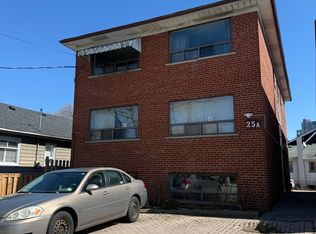 25A Milton St #5, Toronto, ON M8Y 2X7