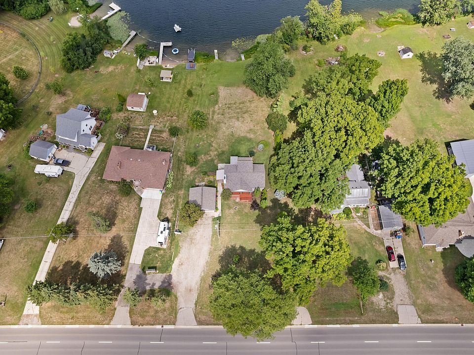 9996 Highland Rd, photo 2