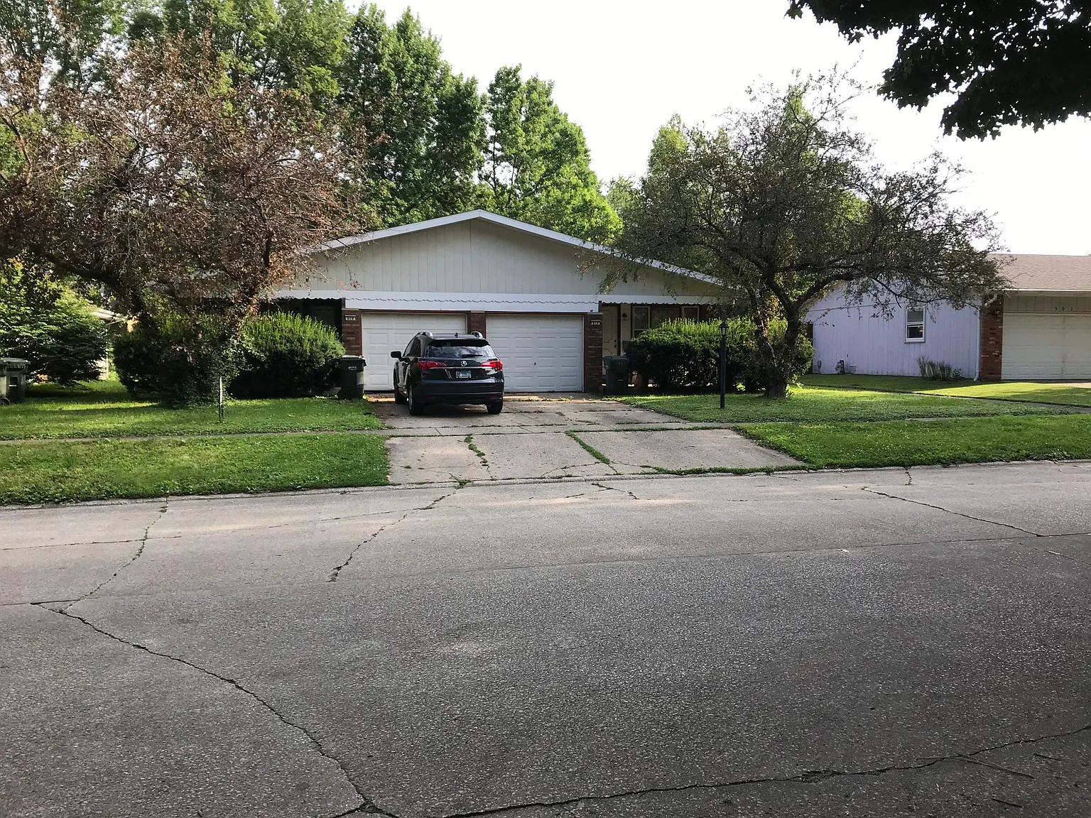 808 Scovill St photo 1