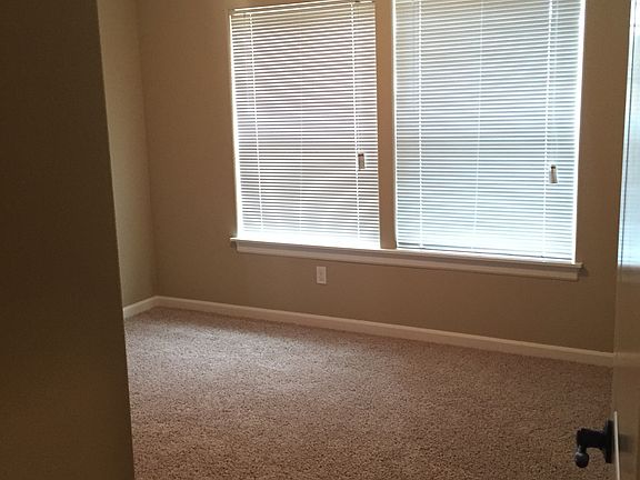 4th image of 1030 Fern St SW Unit 103