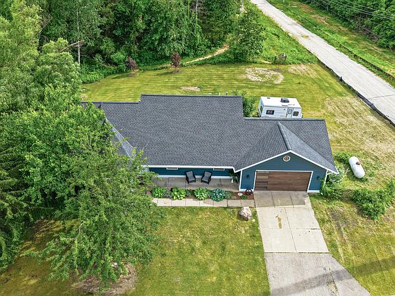 4th image of 1034 130th Ave