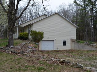 4305 Old Springfield Rd, Macomb, MO 65702