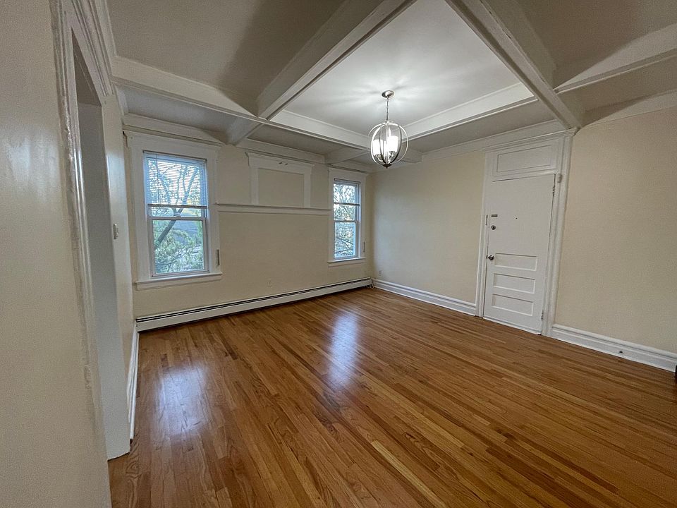1st image of 179 Sylvan Ave #2R