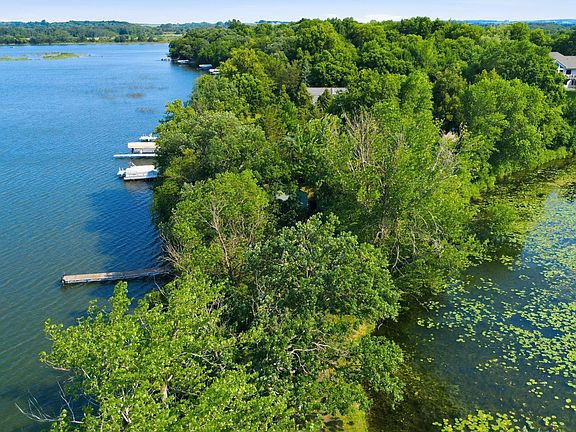 4th image of 20927 Big Lake Rd