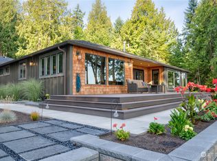 2393 S East Camano Dr, Camano Island, WA 98282