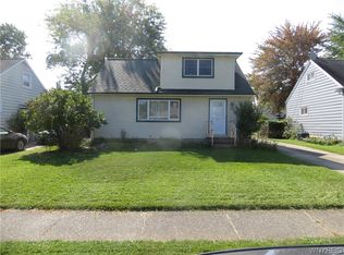 27 Colonial Dr, Tonawanda, NY 14150