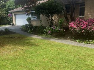 6034 SE 22nd St, Mercer Island, WA 98040