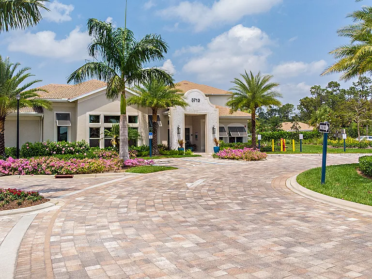 A warm, inviting clubhouse for all occasions.