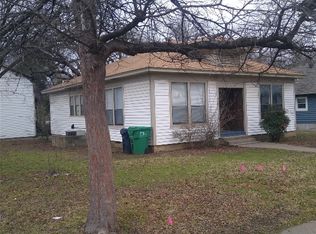 209 W Bernard St, Denton, TX 76201