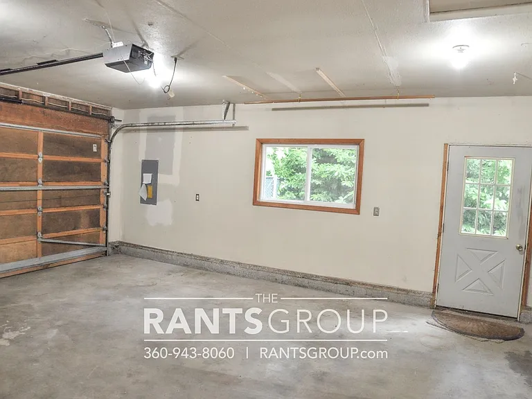 8615 Burns Dr SW — Photo 25