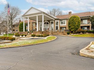 8605 Shelbyville Rd APT 218, Bellemeade, KY 40222