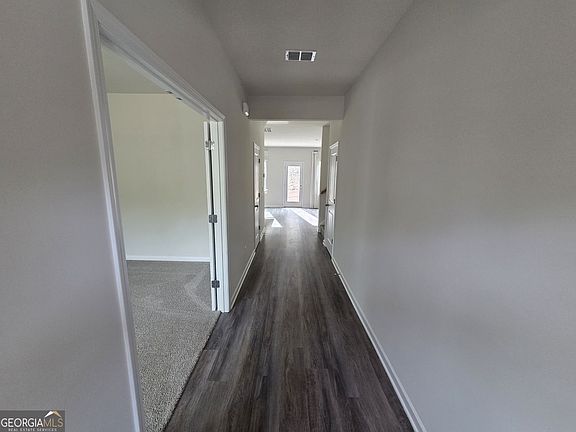 2nd image of 167 Valley Oak Dr