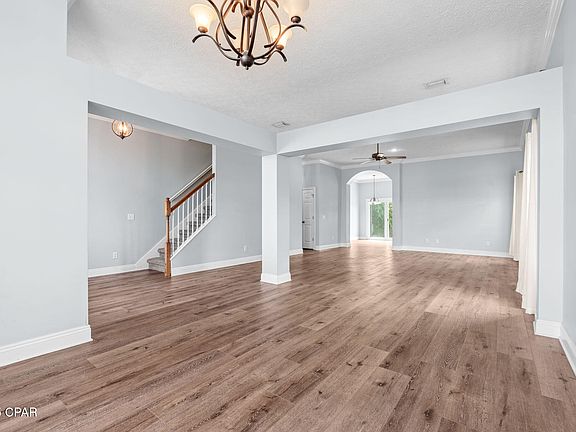 3rd image of 2501 Pelican Bay Dr