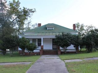 308 E Kelly St, Sylvester, GA 31791