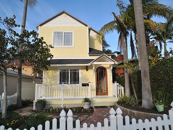 2nd image of 4684-86 Santa Cruz Ave
