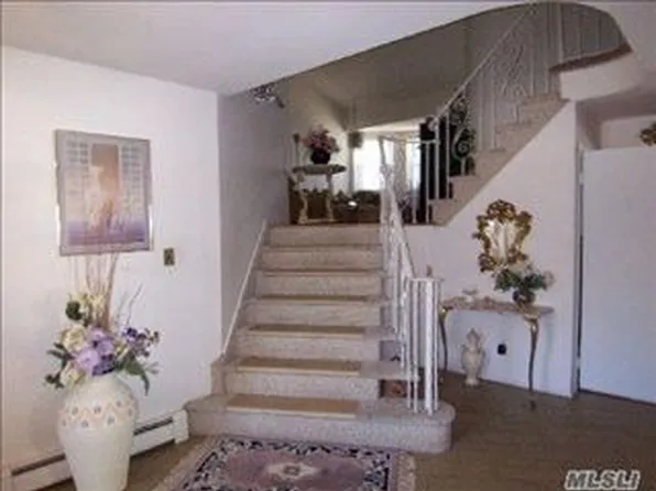 1459 Grand Ave, Baldwin, NY 11510