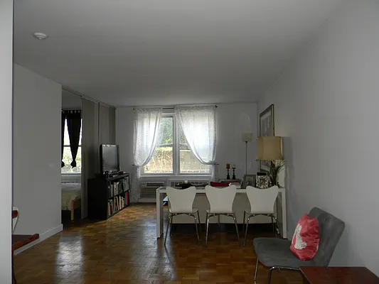 Sold by Orrichio Anderson | media 13