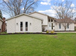 1312 Douglas Ct, Lorain, OH 44053