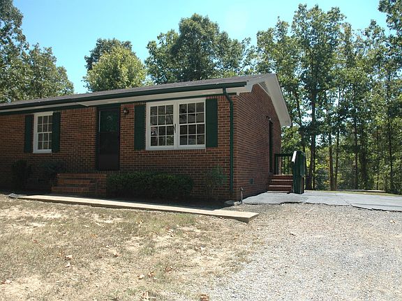 5th image of 104 Oak Hill Dr