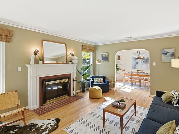 3rd image of 2307 Lawndale Dr