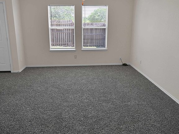 2nd image of 1501 S Claremont Circle