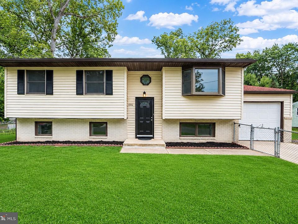 1st image of 1332 Hunter Blvd