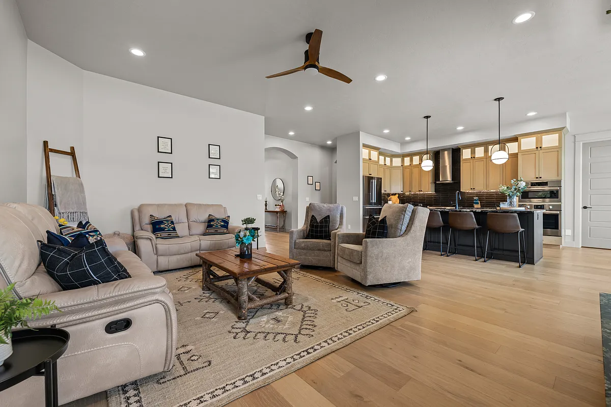 Building Photo - 1293 W Capstone Dr