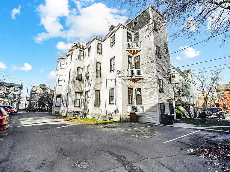 508 Greenup St — Photo 8