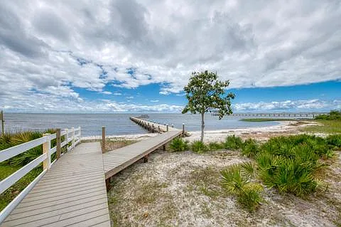 6486 Surfside Cv — Photo 33
