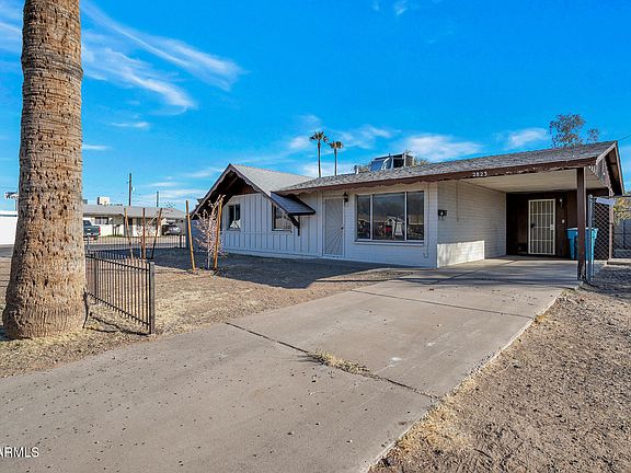 2nd image of 2823 N 49th Ave