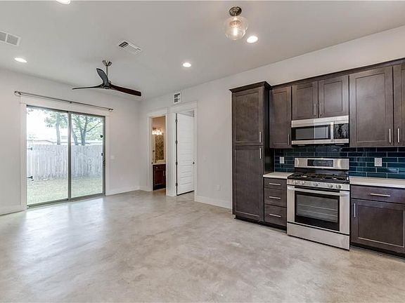 4th image of 8411 Bowling Green Dr Unit 2