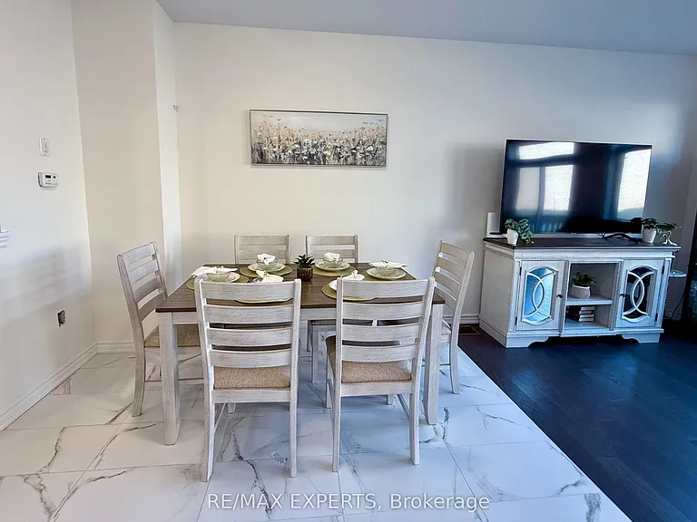 2229 Grainger Loop — Photo 6