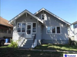 2870 Whitmore St, Omaha, NE 68112