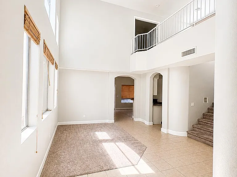 4917 W Behrend Dr — Photo 3