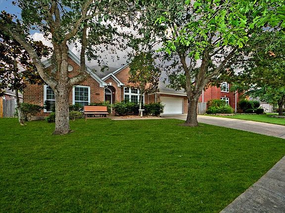 2nd image of 14214 Mosaic Ln