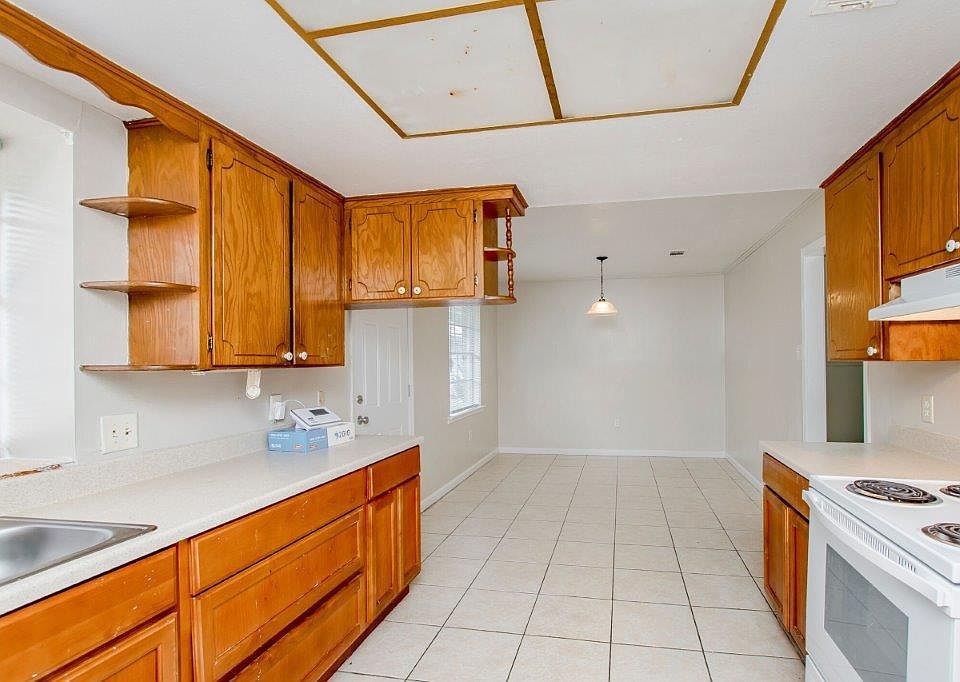 1st image of 908 Brinwood Ave