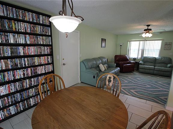 5th image of 1360 Wildwood Ct