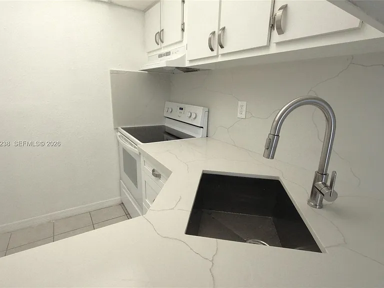 801 NW 47th Ave #806W — Photo 7
