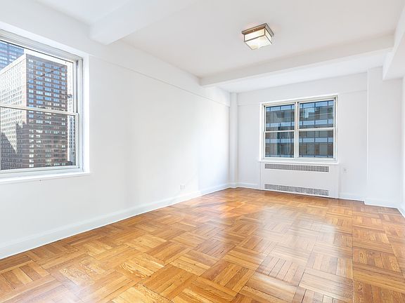 4th image of 300 E 57th St APT 10B