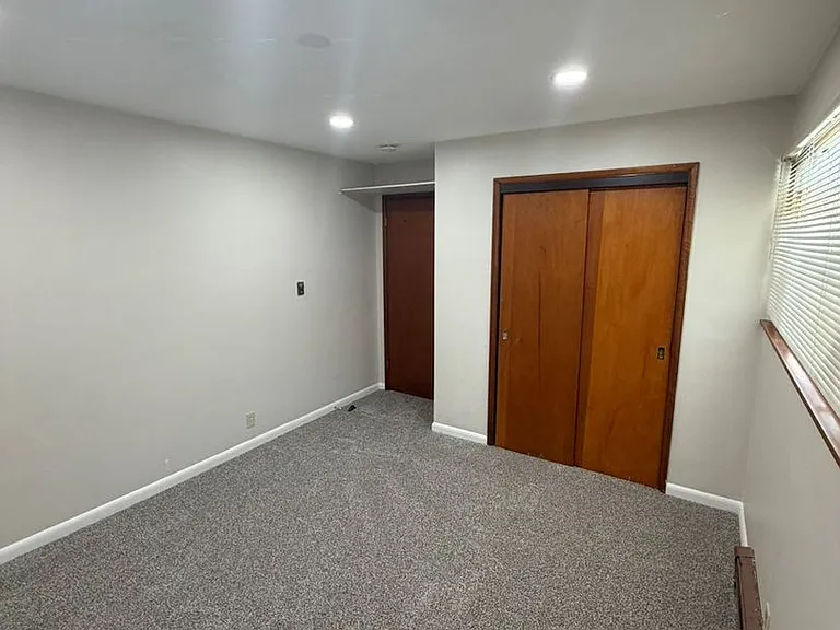 852 Nickerson — Photo 16