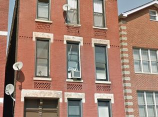 1338 W Huron St APT 3R, Chicago, IL 60642
