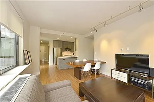 Rented by R New York | media 31