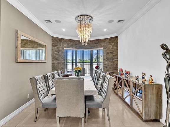 5th image of 3521 FOREST VIEW Circle