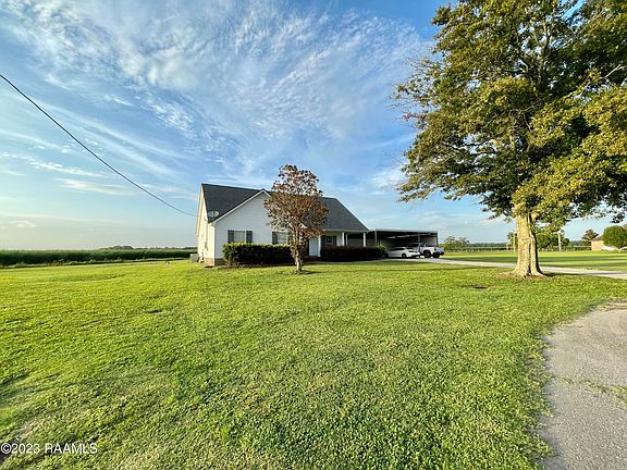 2nd image of 1086 Camille Dr