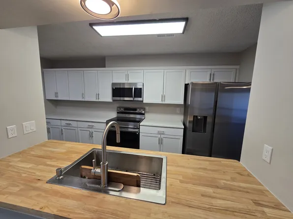 14 Mellor Ln, Bella Vista, AR 72715