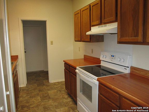 3rd image of 13111 Feather Point Dr