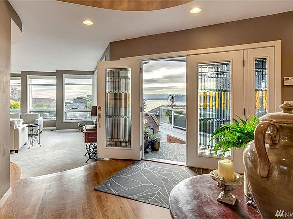 4th image of 9776 Marine View Dr